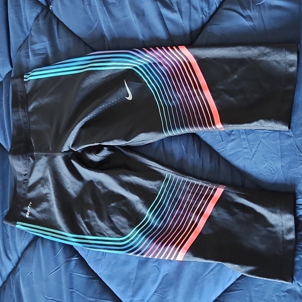 Nike power speed graphic  running capri's